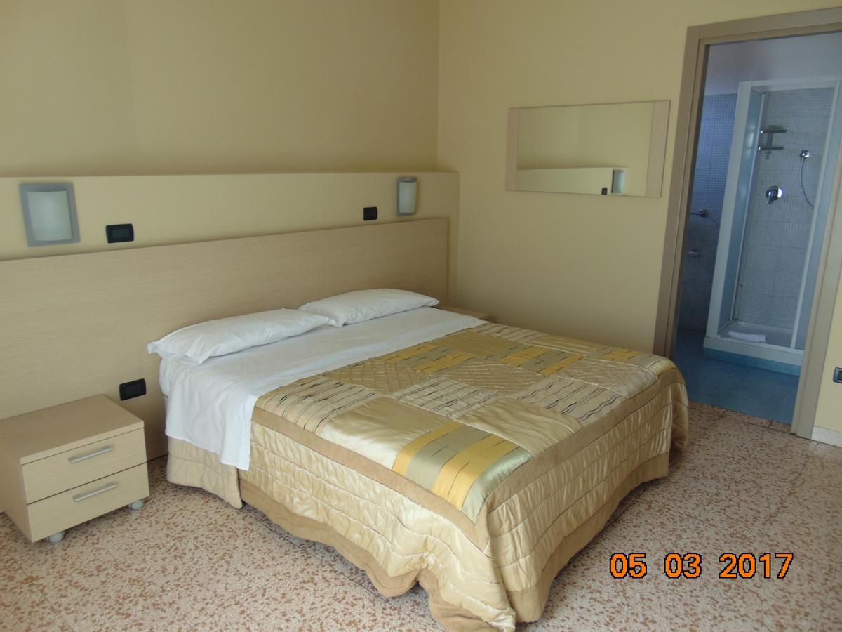 Hotel Mazzocchetti Città Sant'Angelo Exterior foto